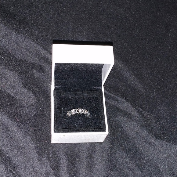 Pandora ring size 7